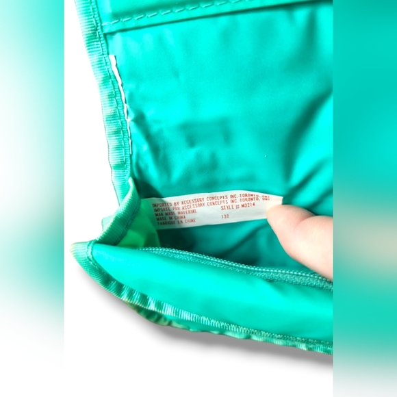 Vintage Mickey Mouse Wallet With Mirror & Pretend Credit Cards - Picture 2 of 7